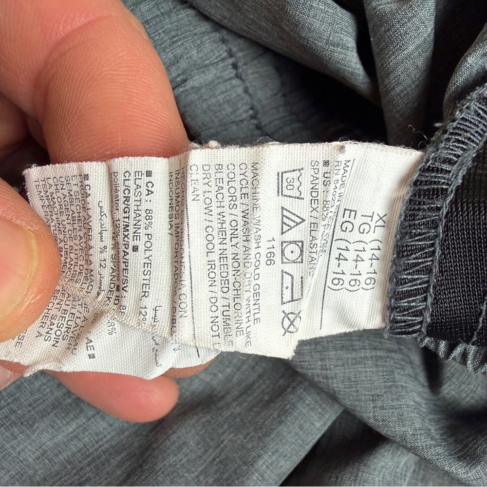 Men's Athletic Shorts in Charcoal Gray - Picture 4 of 4